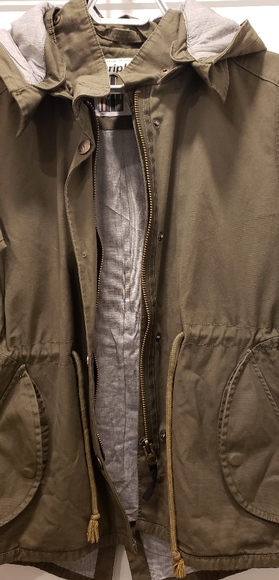 Spring coat - Picture 1 of 4